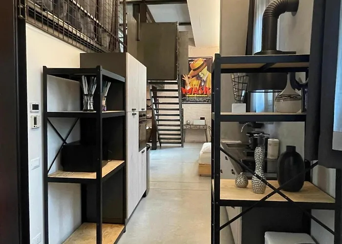 Contemporary Design Loft & Apartment Padova